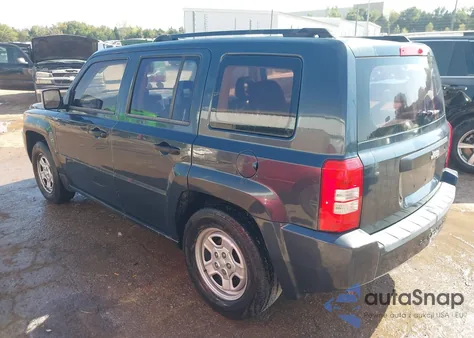 2008 Jeep Patriot Sport from USA, damaged, VIN 1J8FT28W08D759878